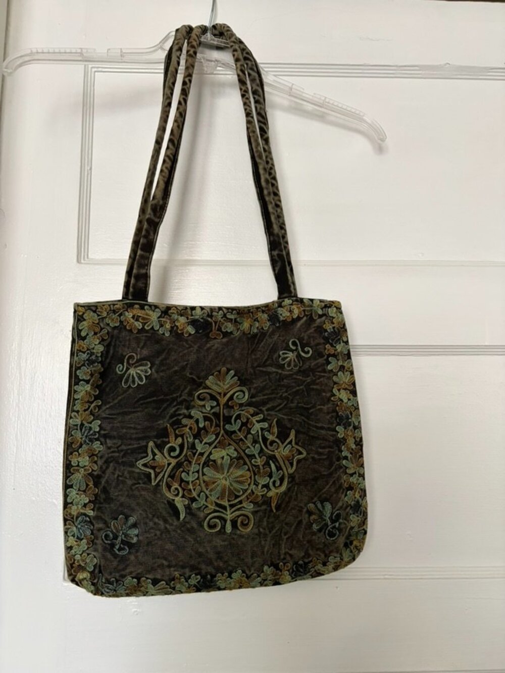 Beautiful Earth Divas Embroidered Cotton Shoulder Bag